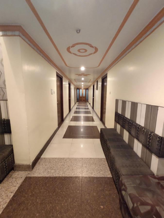 Hotel Aman Palace Аллахабад Екстер'єр фото